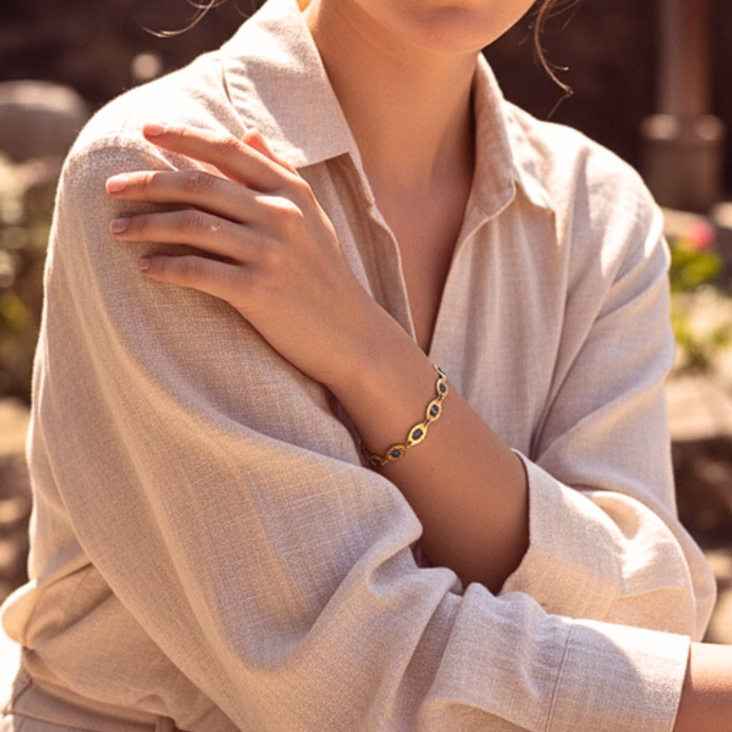 Women's Evil Eye 'Symbol of Protection' Link Bracelet - Stainless Steel Gold PVD